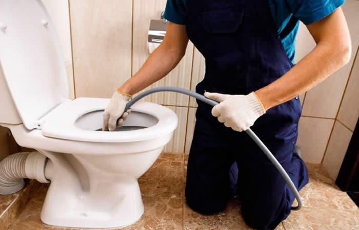 Çeşme Dalyan Tuvalet Gideri Açma