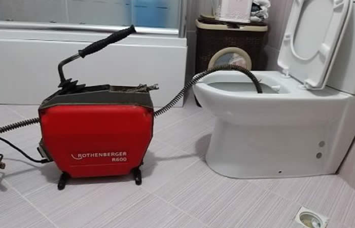 Gaziemir Tıkalı Tuvalet Görüntüleme